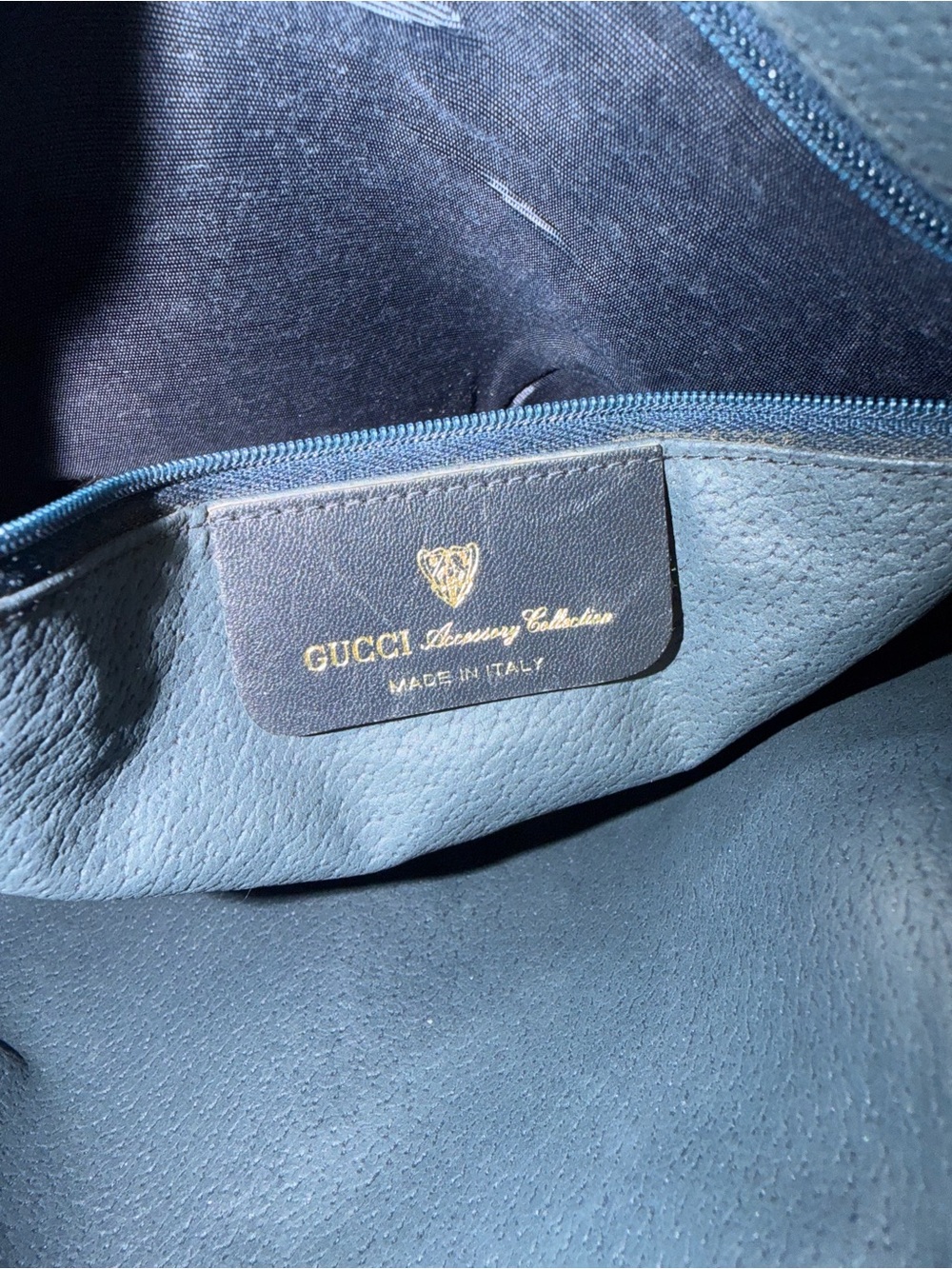 Vintage Gucci | Navy Sherry Crescent Shoulder Bag - Picture 6 of 6
